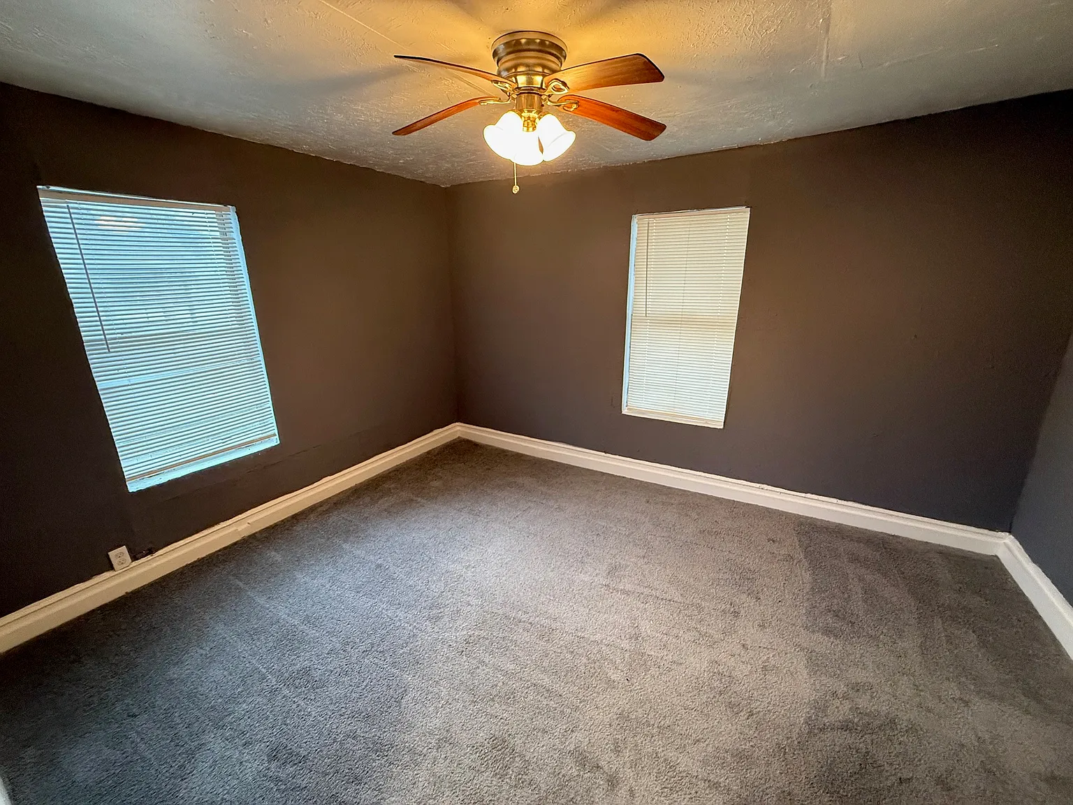 2 bed, 1008 sqft, $1,650 — Photo 3