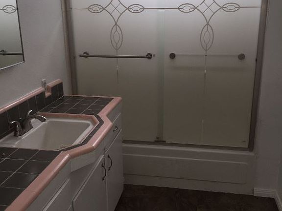 3rd image of 2937 Asbury St