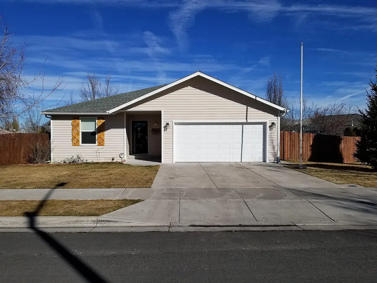 5457 Kellal Ln photo 1