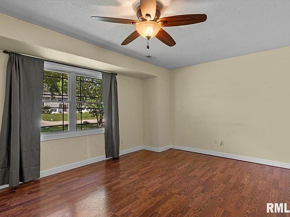 4th image of 47 Nottingham Dr