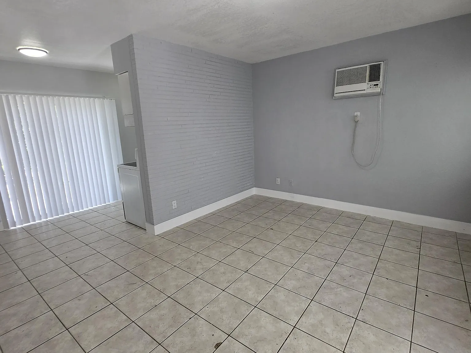 1 bed, 1.0 bath, 650 sqft, $1,500 — Photo 2