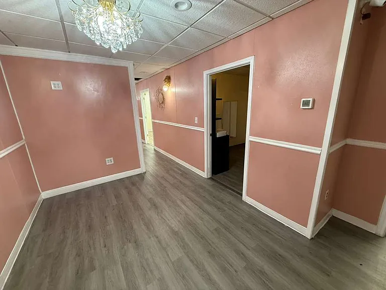 2526 Missile Rd #4 — Photo 4