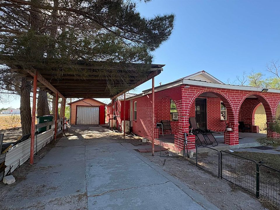 2nd image of 209 N Anderson Ave