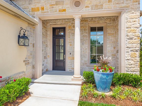 3rd image of 16724 Little Leaf Ln