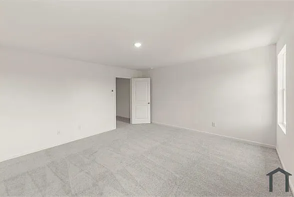 2107 Burnwood St — Photo 13