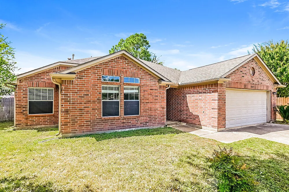 3 bed, 2.0 bath, 2153 sqft, $1,855 — Photo 3