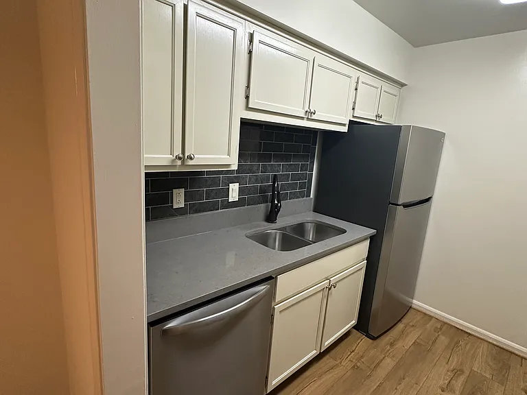 2118 Acklen Ave #51 — Photo 18
