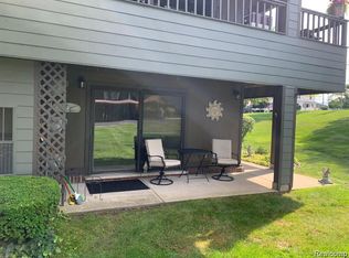 2465 Riverside Dr APT 114, Trenton, MI 48183