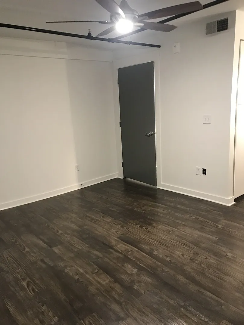 Garden Loft in Riverside District — Photo 4