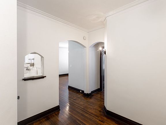 2nd image of 2610-18 Fremont Ave S #10-308