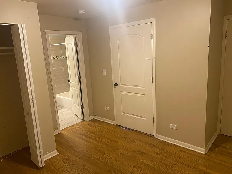 3119 S 50th Ct — Photo 6