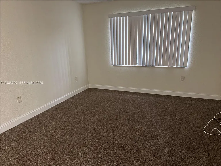 4235 N University Dr #202 — Photo 31