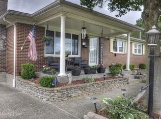 6303 Venango Dr, Louisville, KY 40258