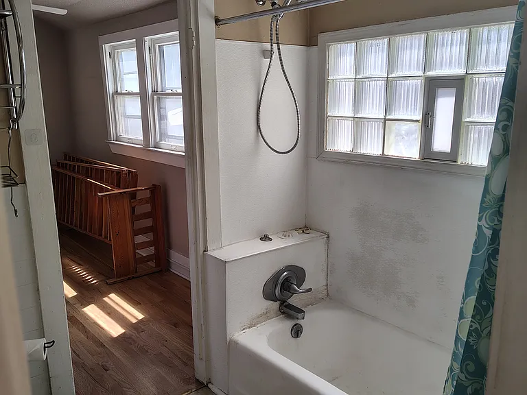 315 E Saint Vrain St #2 — Photo 8