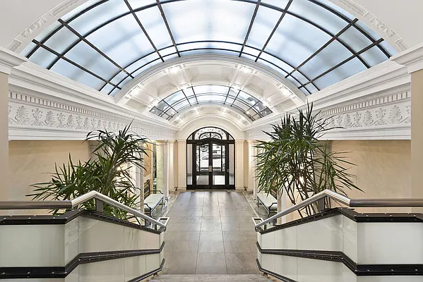 Sold by Compass | media 7