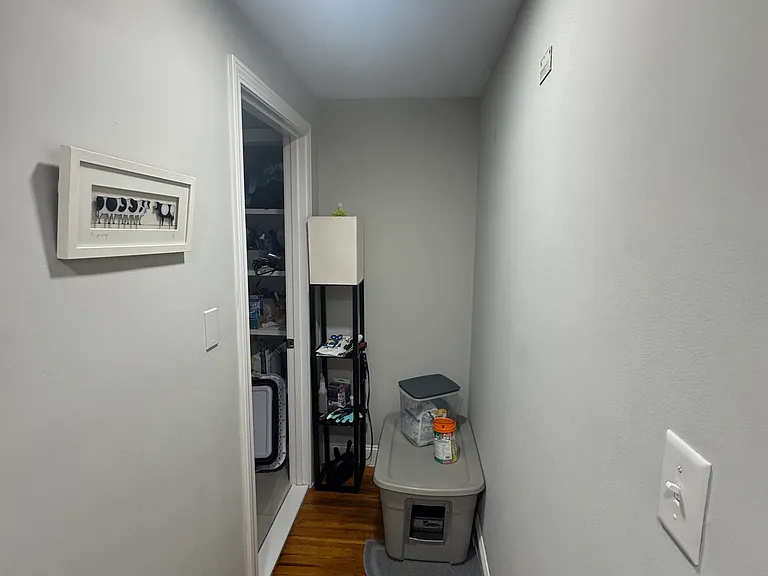 505-507 Talbot Ave #2 — Photo 4
