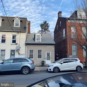 121 N Queen St, York, PA, 17403