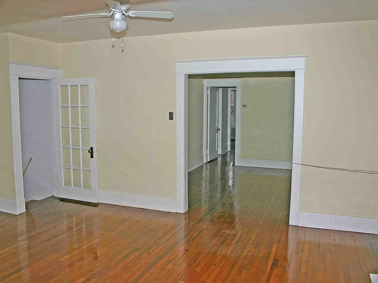 1519 S Negley Ave — Photo 9