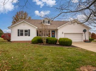 2402 Carriage Ln, Marion, IL 62959