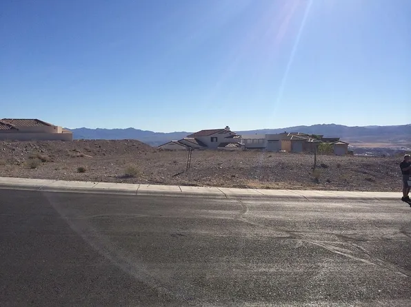 2931 Lakeview Dr, Bullhead City, AZ 86429