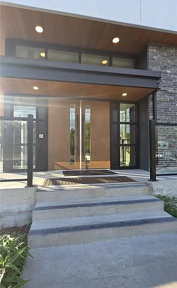 312 Erb St W #601 — Photo 3