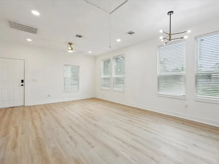2272 Pierce St — Photo 6