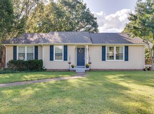 216 Old Columbia Rd, Dickson, TN 37055