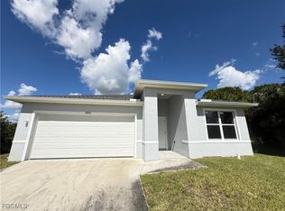 2812 49th St SW, Lehigh Acres, FL 33976