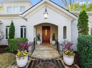 3207 Sussex Rd, Raleigh, NC 27607