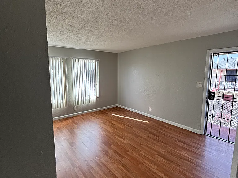 815 W 137th St #5 — Photo 3