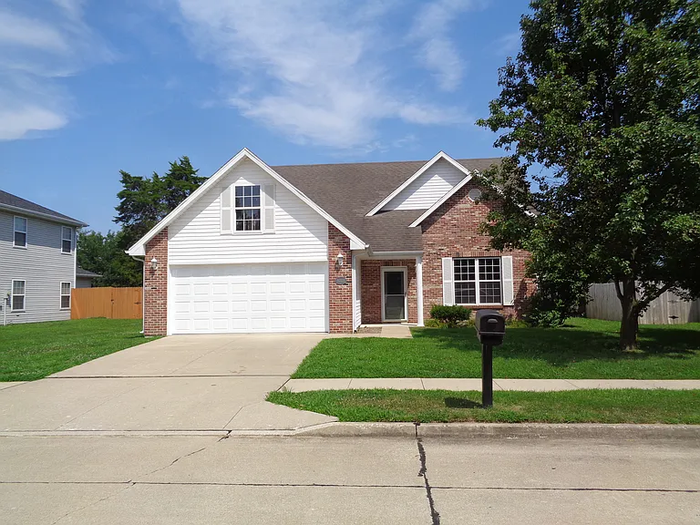 4008 Meadow View Dr — Photo 1