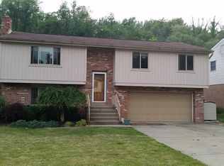 5503 Mercedes Dr, Pittsburgh, PA