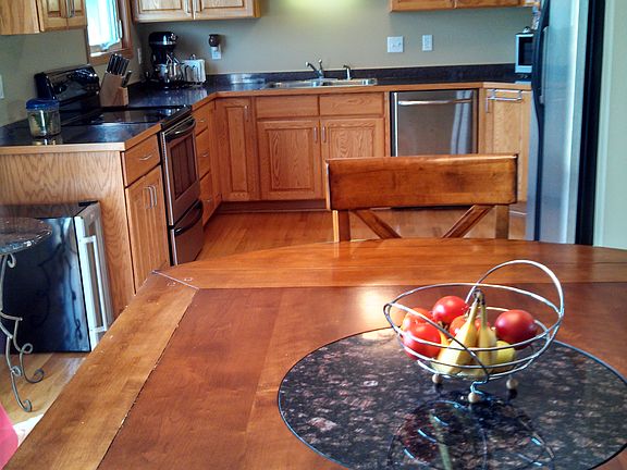 Dining room, kitchen.