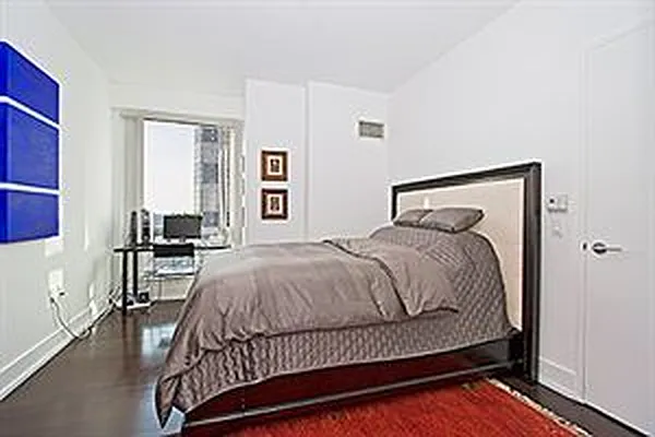 Rented by Douglas Elliman | media 28