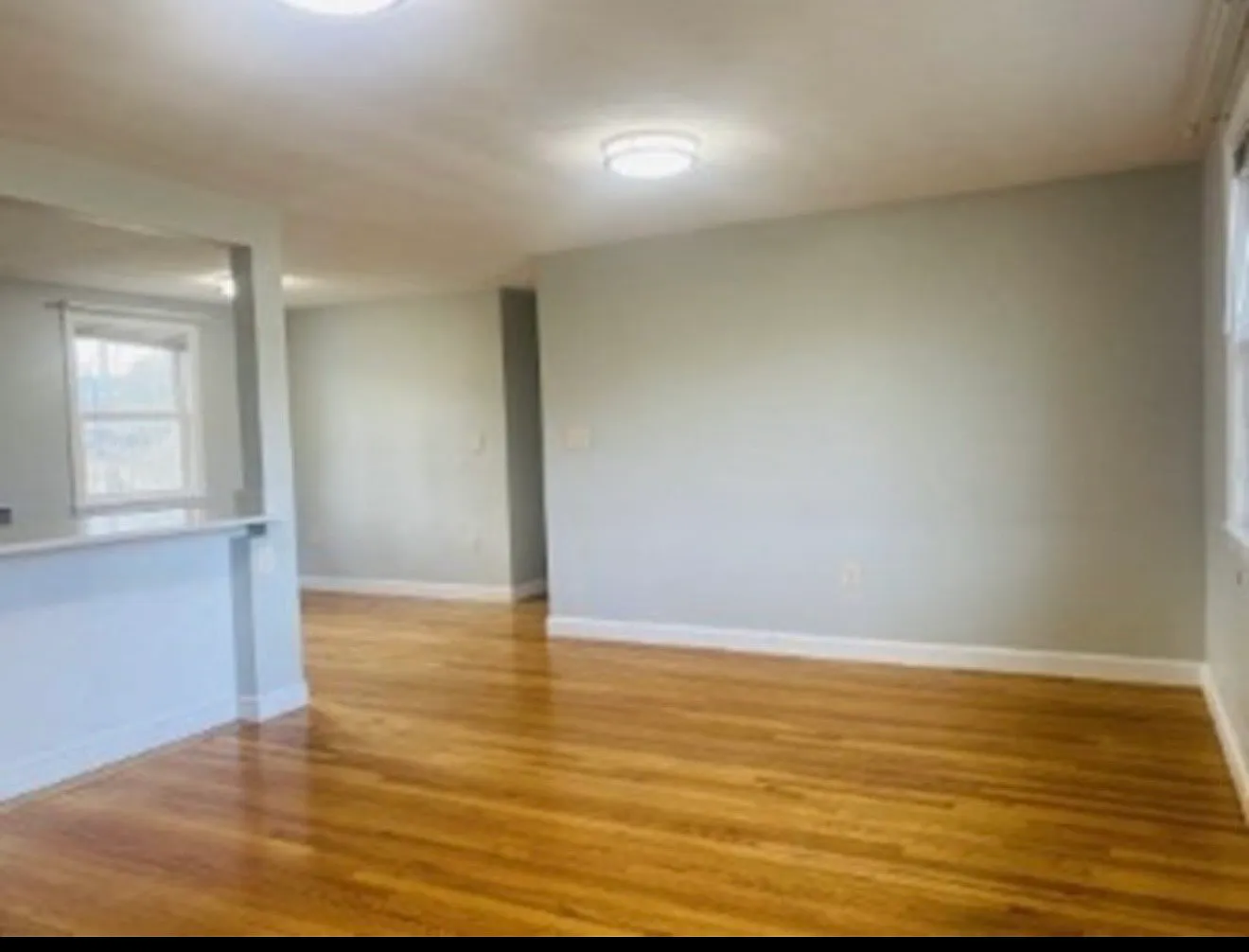 3 bed, 1281 sqft, $3,600 — Photo 3