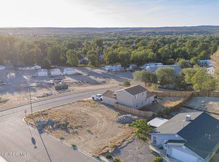 320 Kathy Cir, Aztec, NM 87410