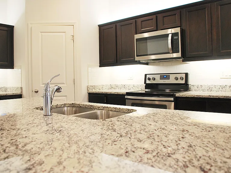 4685 Bluffton Ct — Photo 14