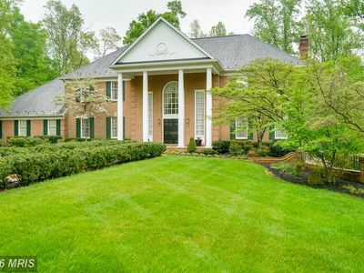 8200 Plowden Dr, La Plata, MD, 20646
