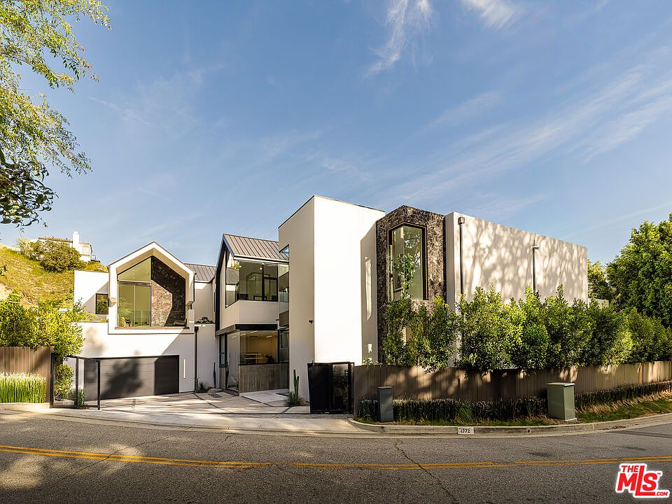 1st image of 1772 N Crescent Heights Blvd