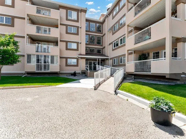 22 S Park Meadows Dr SE #119, Medicine Hat, AB T1B 4E8