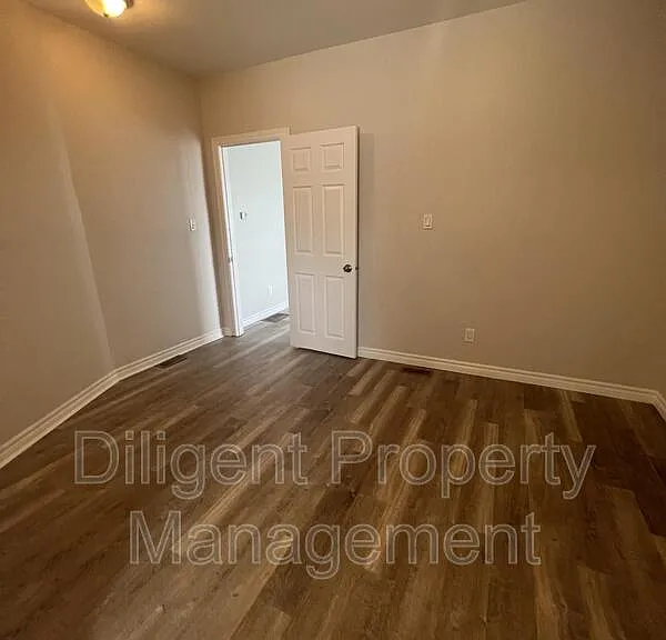 164 Stewart St #MAIN — Photo 9