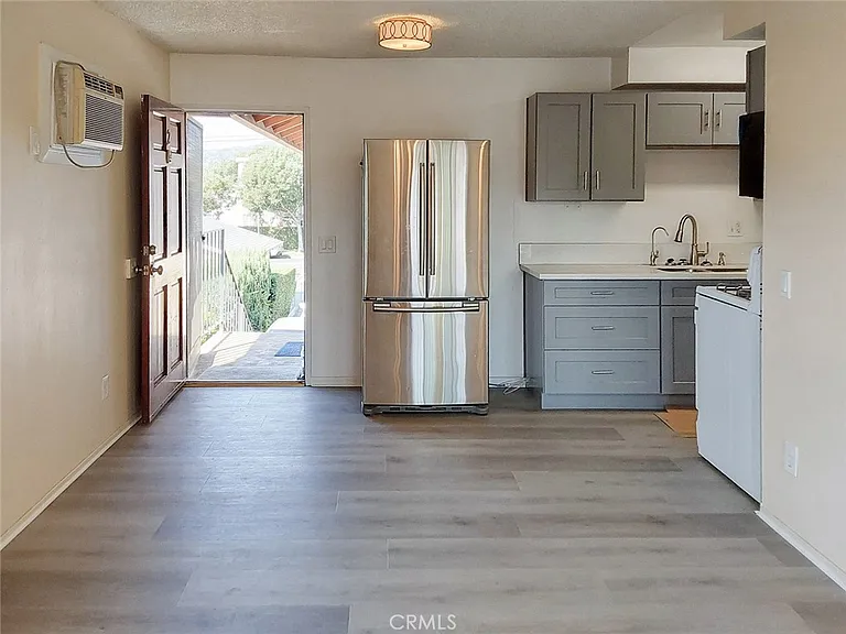 1006 Boynton St #2 — Photo 1