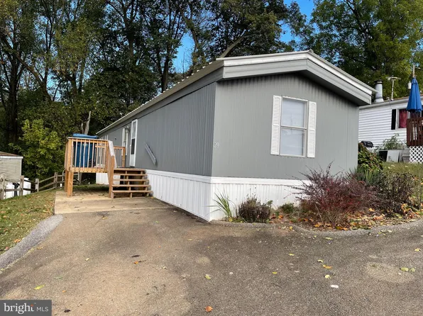 29 Park Ln #29, Holtwood, PA 17532