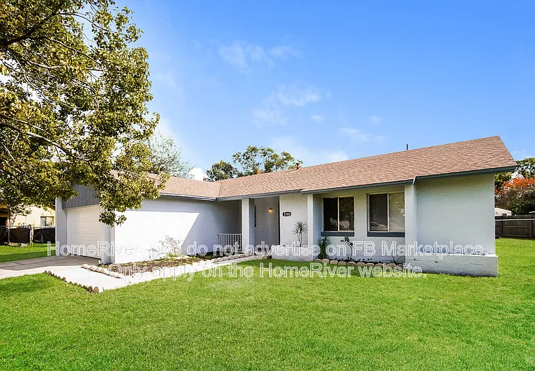 2306 Greenbush Ct — Photo 2