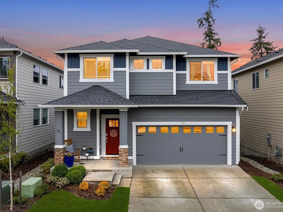 1st image of 932 121st Avenue SE