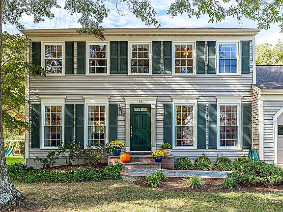 5th image of 29 Westmoreland Dr