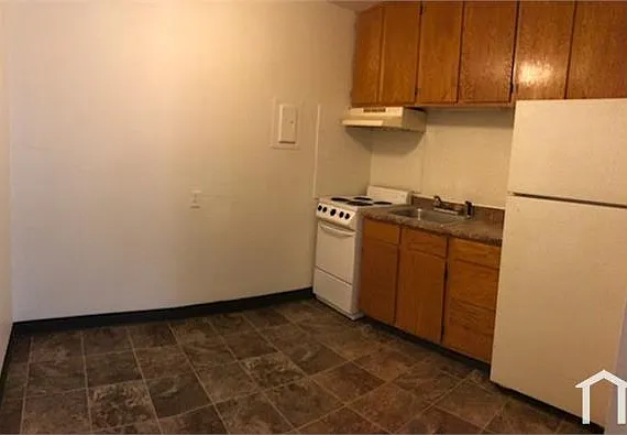 711 Loomis Ave — Photo 9