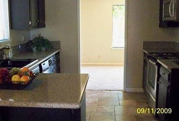 4th image of 2724 Canyon Creek Dr
