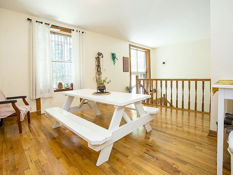 1st image of 350 Lincoln Pl APT 1Q