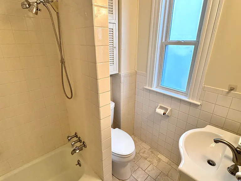 26 Melendy Ave #2 — Photo 11
